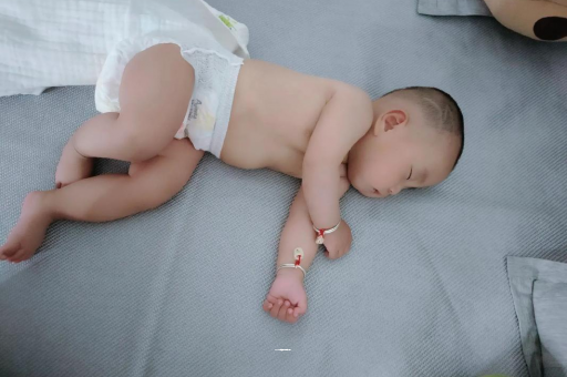 聊城宝宝积食发烧怎么处理